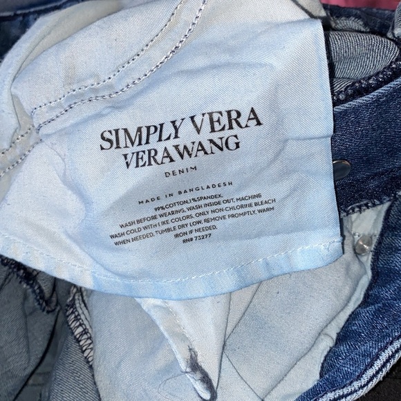 Women's Blue Jeans - Picture 16 of 16